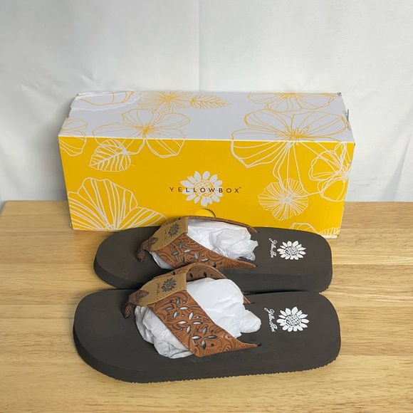 YellowBox Wally Sandals - Picture 2 of 6